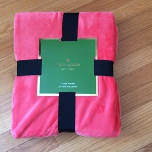 ⚡️FLASH SALE⚡️ Kate Spade Fleece Throw